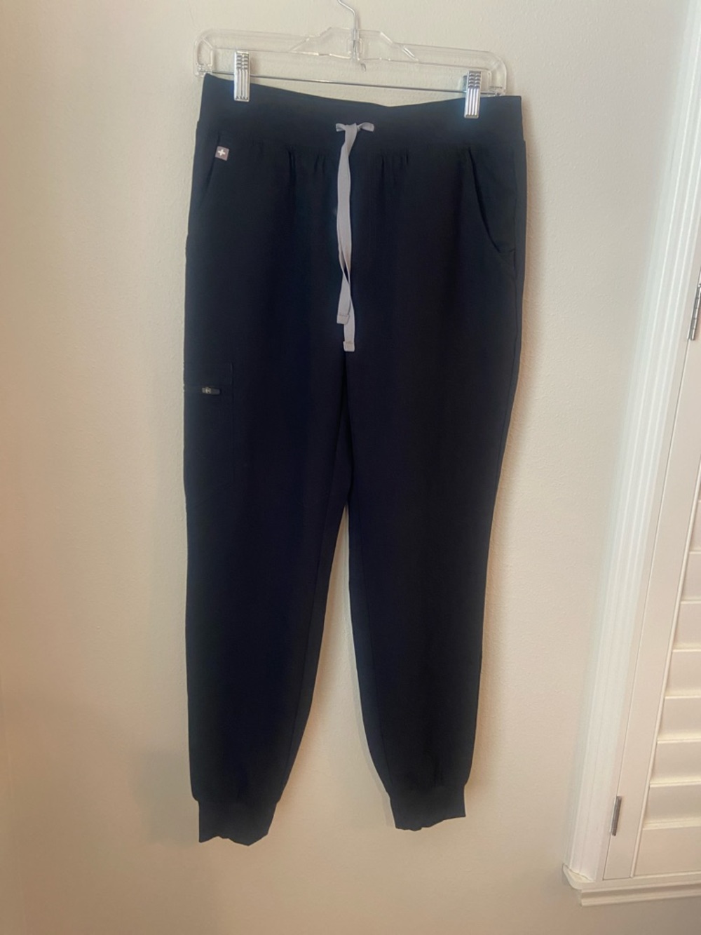 FIGS Zamora Jogger Scrub Pants Black Women’s Small Regular NWT Medical Scrubs